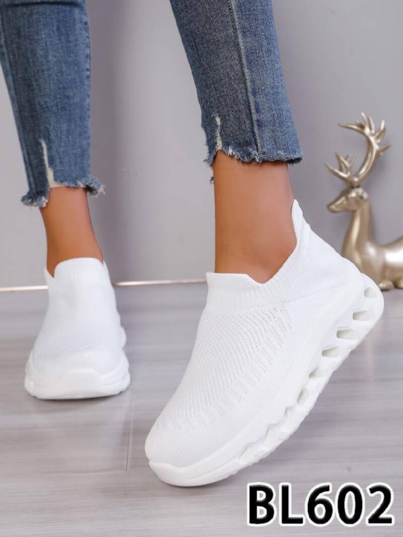 Buty sportowe damskie Roz 36-41 / 12 par